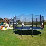 Goscinne Budzowie *